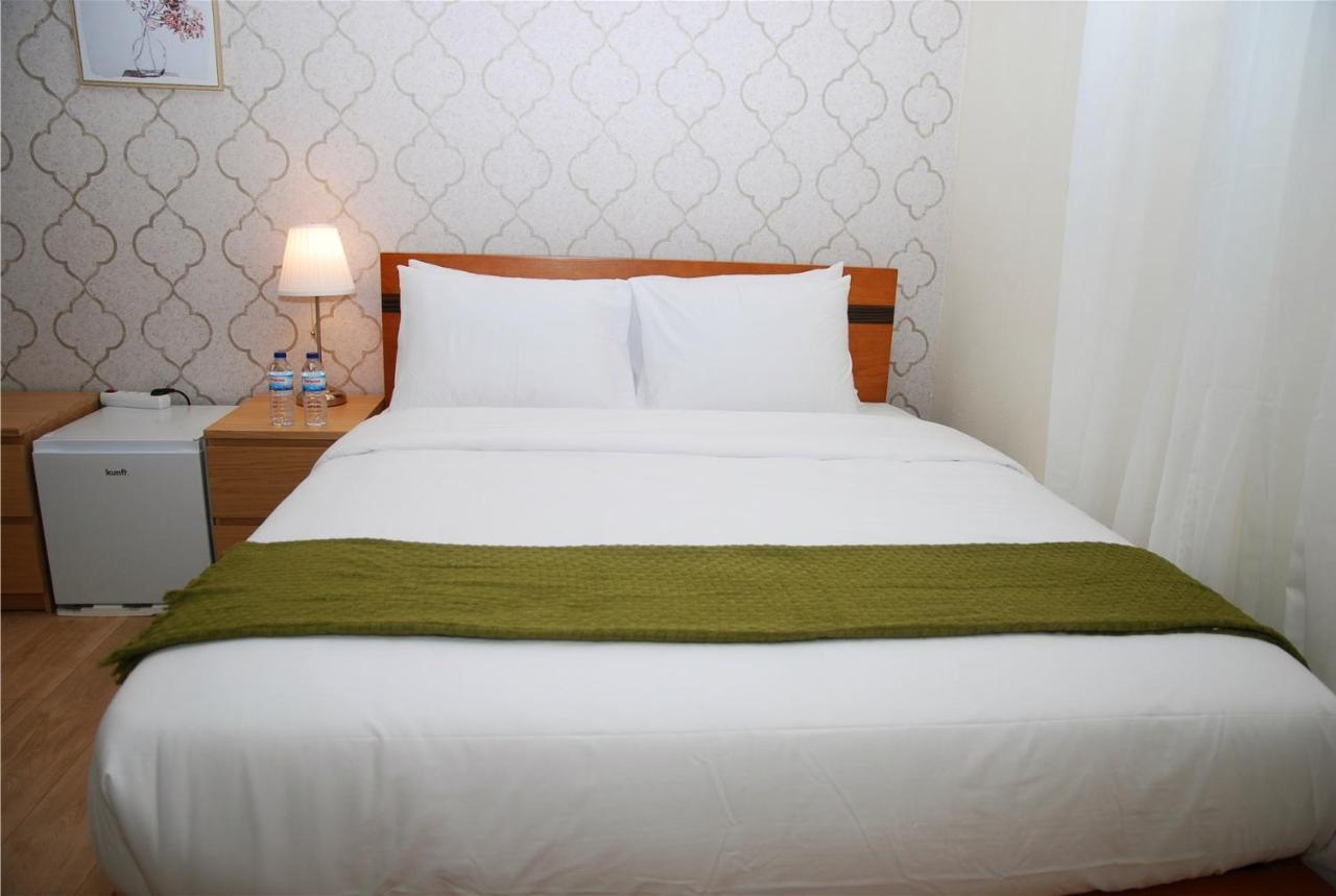 Amor Lisboa Hostel Zewnętrze zdjęcie